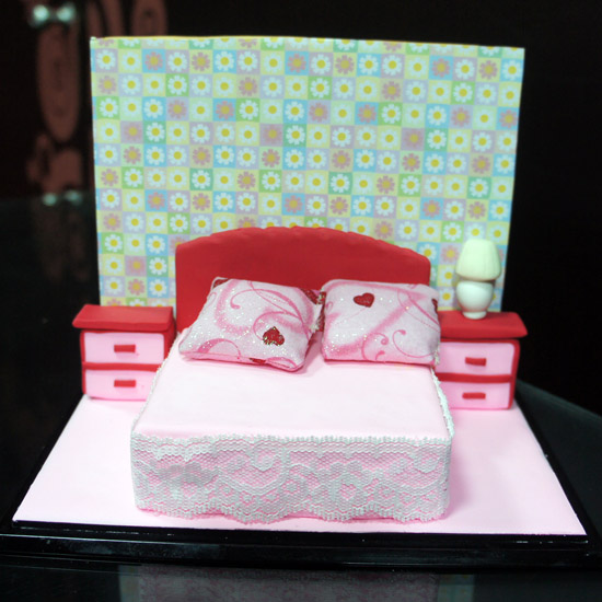 溫馨粉紅蕾絲床(含框)